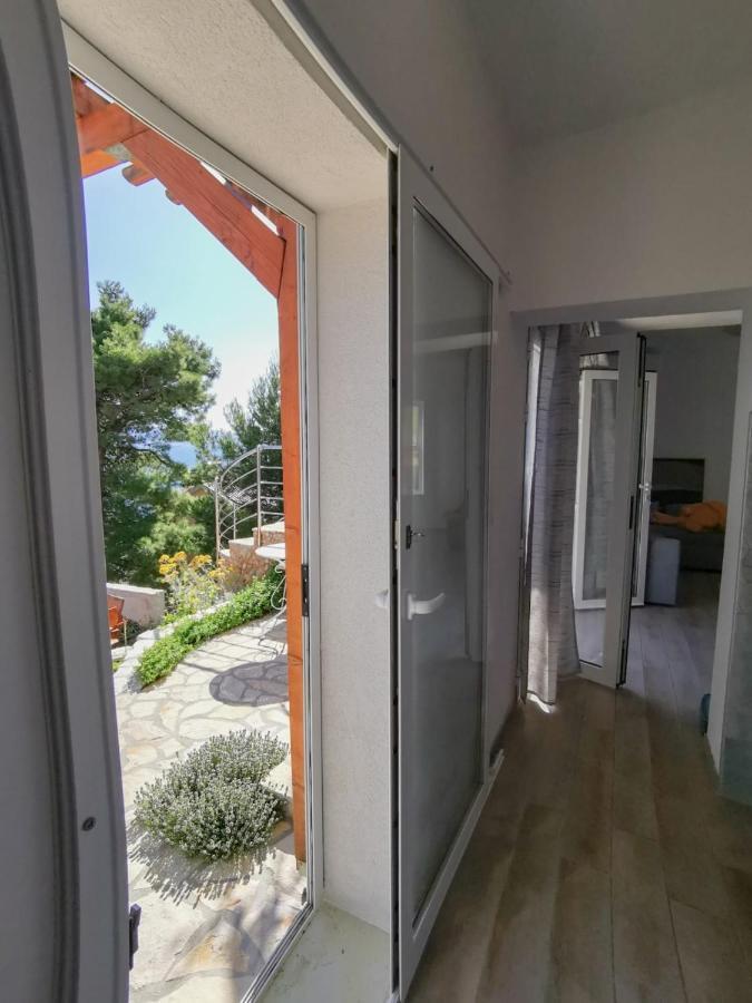 Apartments By The Sea Mimice, Omis - 14230 Dış mekan fotoğraf